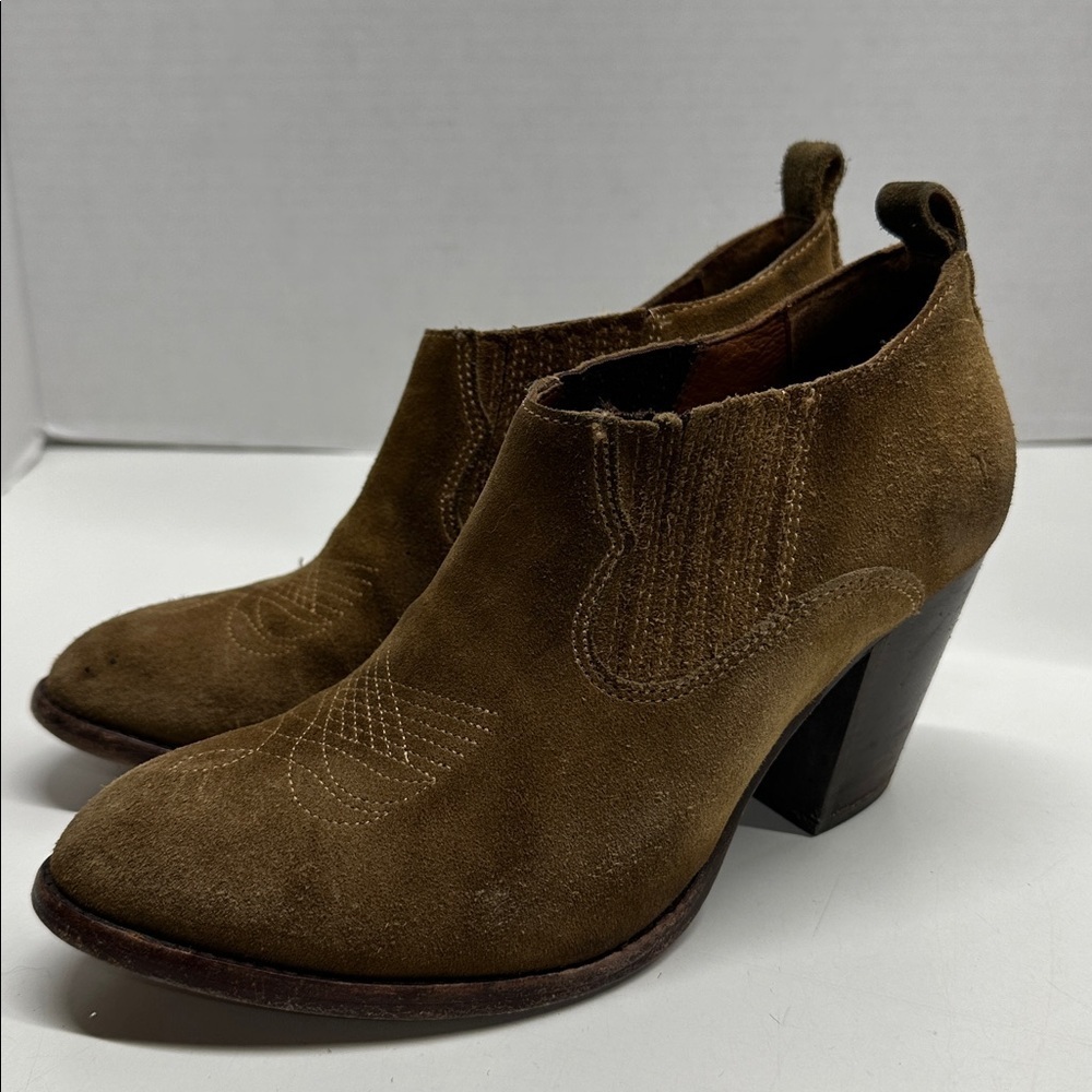 Frye Ilana Shootie Oiled Suede Boots Slip On Heeled Ankle Booties Brown 6.5 B